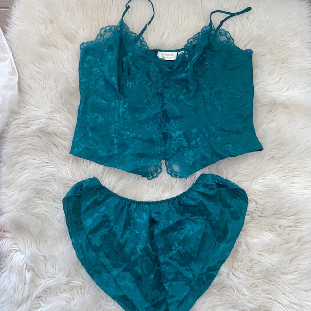 Vintage Victoria’s Secret Emerald Night Set